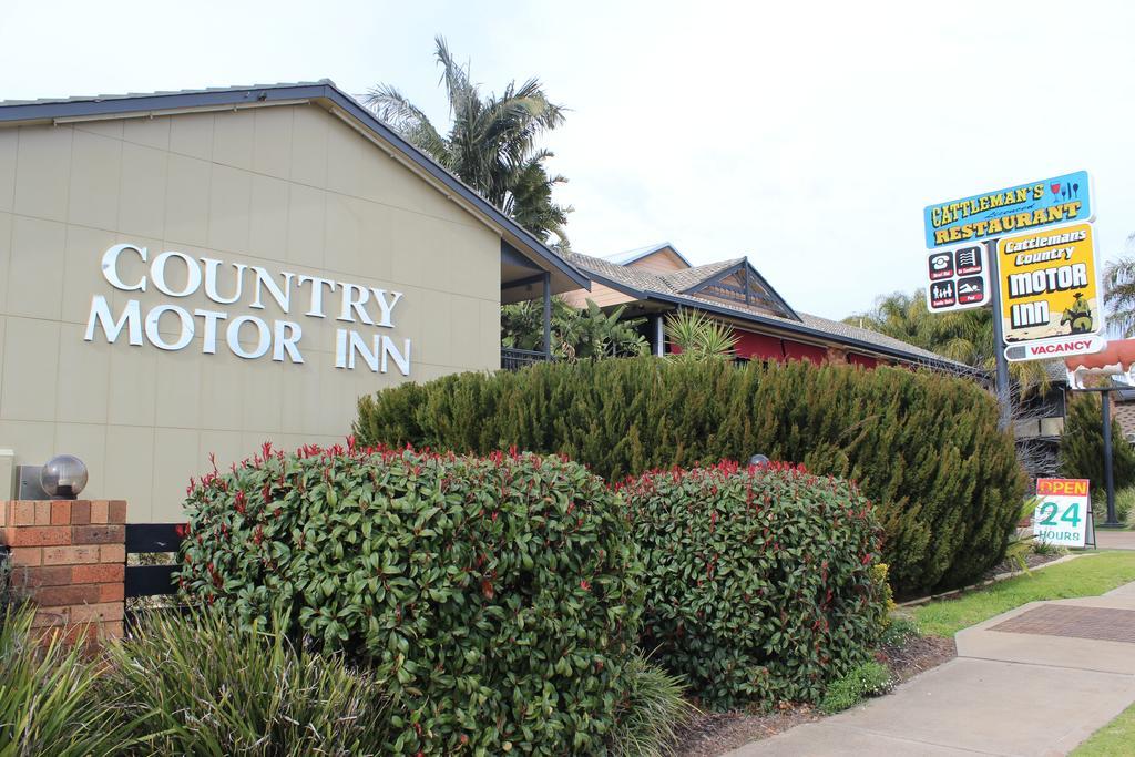 דובו Cattlemans Country Motor Inn & Serviced Apartments מראה חיצוני תמונה