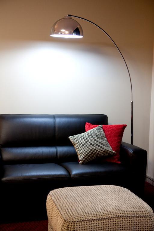 דובו Cattlemans Country Motor Inn & Serviced Apartments מראה חיצוני תמונה